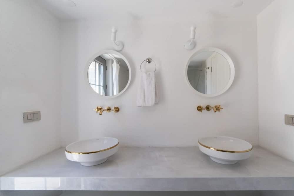 Photo of Bathroom in Koyunbaba