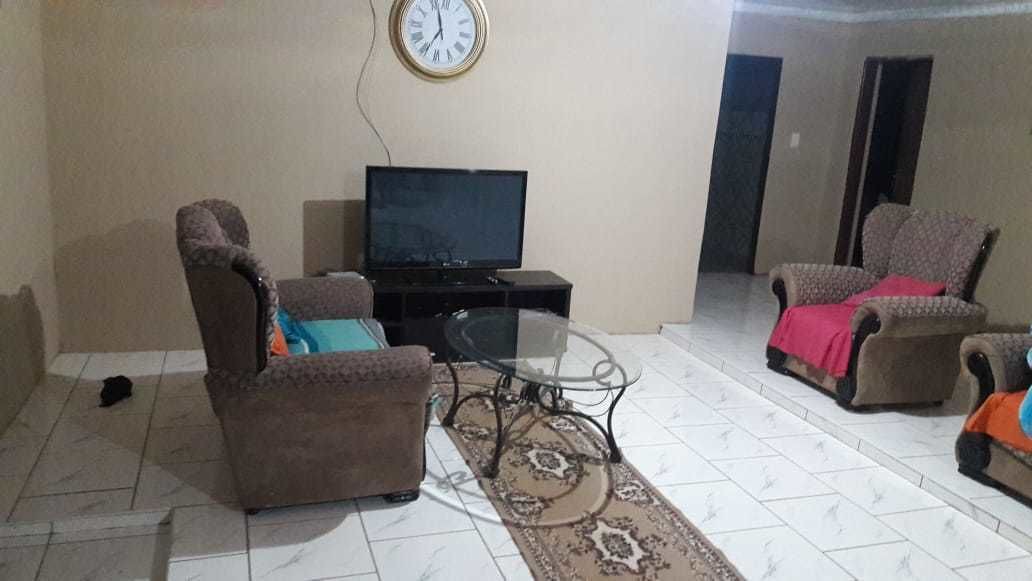 Photo of Livingroom in Taung Station