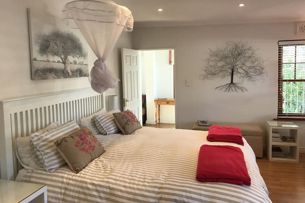 Photo of Bedroom in Newlands
