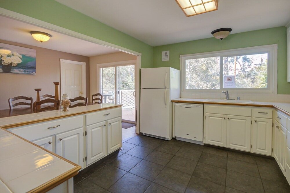 Photo of Kitchen in Del Rey Oaks
