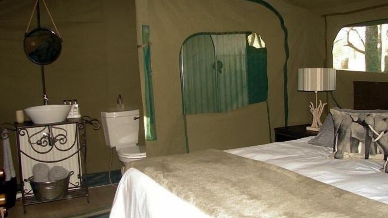 Photo of Bedroom in Thorny Bush Game Reserve