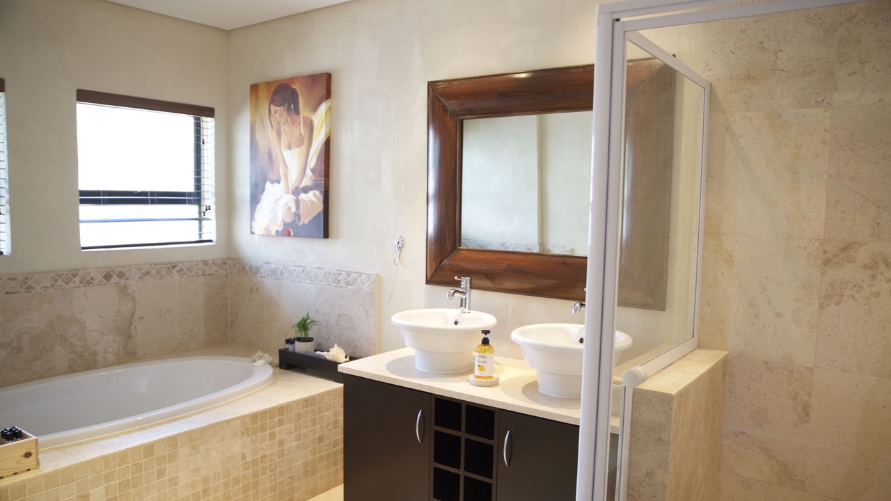 Photo of Bathroom in Bloubergstrand