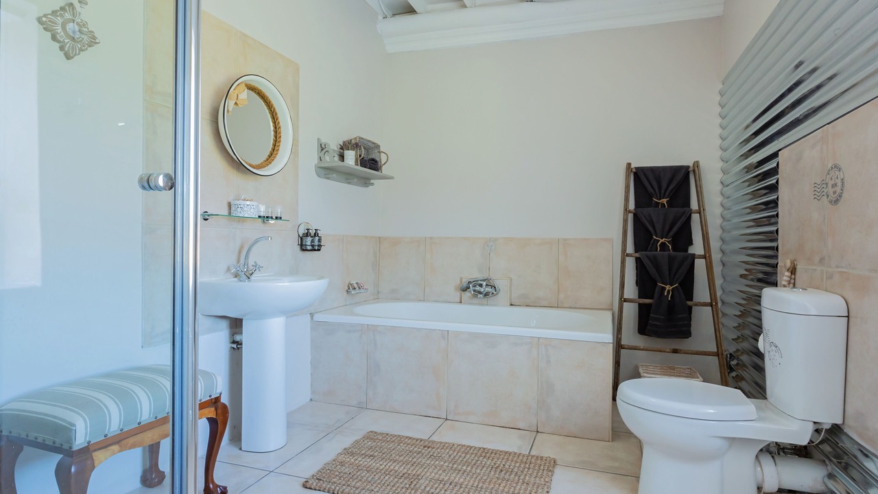 Photo of Bathroom in Uniondale