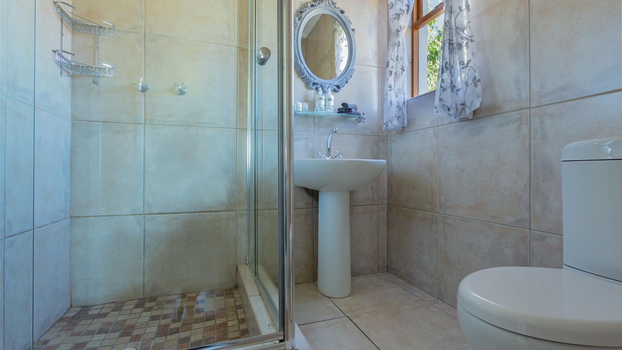 Photo of Bathroom in Uniondale