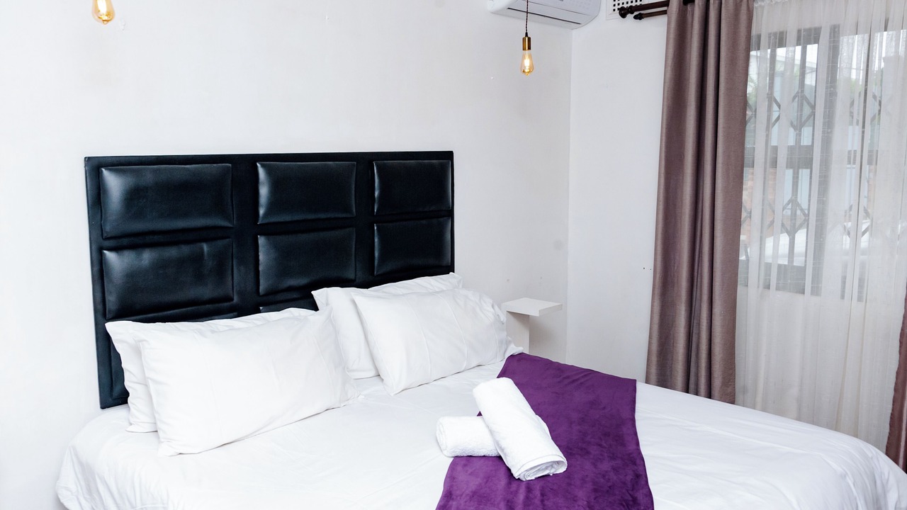 Photo of Bedroom in Berea