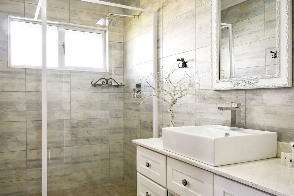 Photo of Bathroom in Hilton