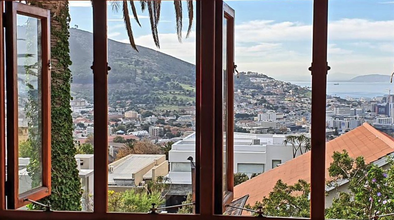Photo of Bedroom in Cape Town City Centre
