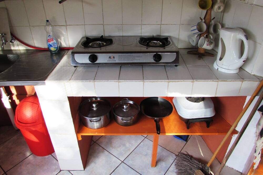 Photo of Kitchen in Thorny Bush Game Reserve