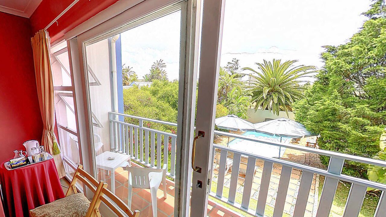 Photo of Patio Balcony in West Beach