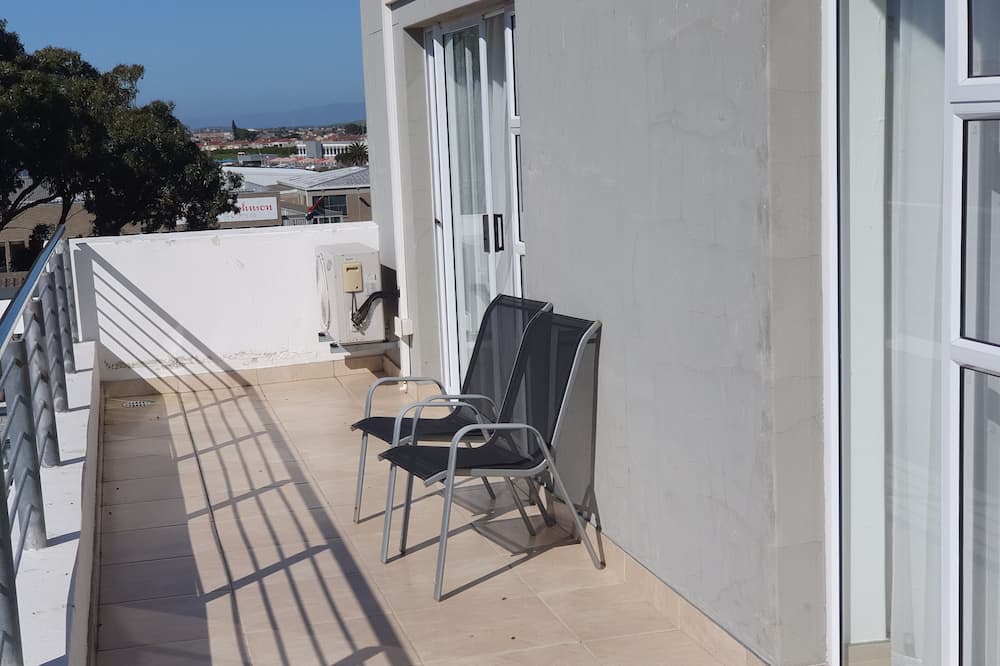 Photo of Patio Balcony in Lakeside