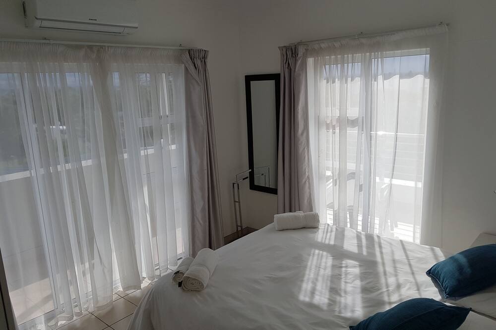 Photo of Livingroom in Lakeside