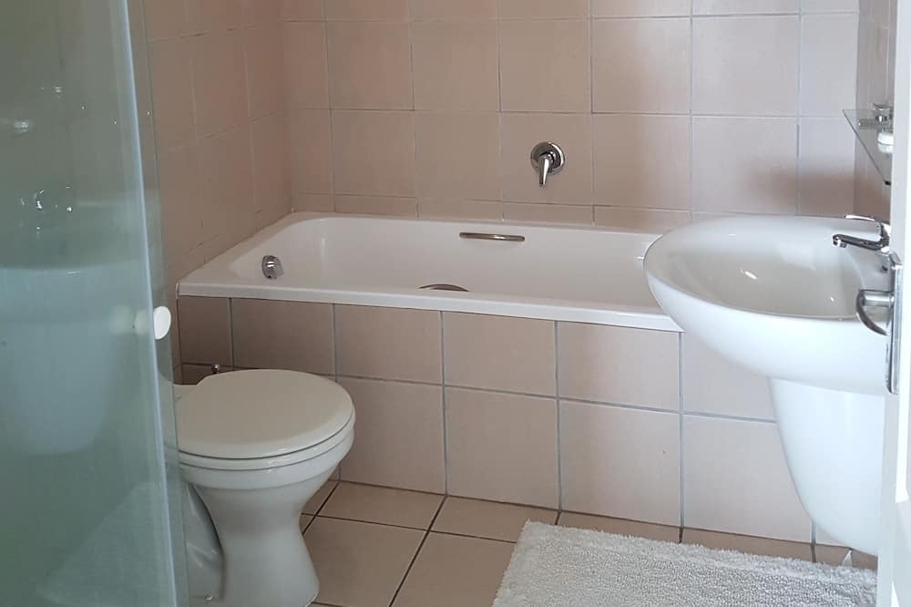 Photo of Bathroom in Lakeside