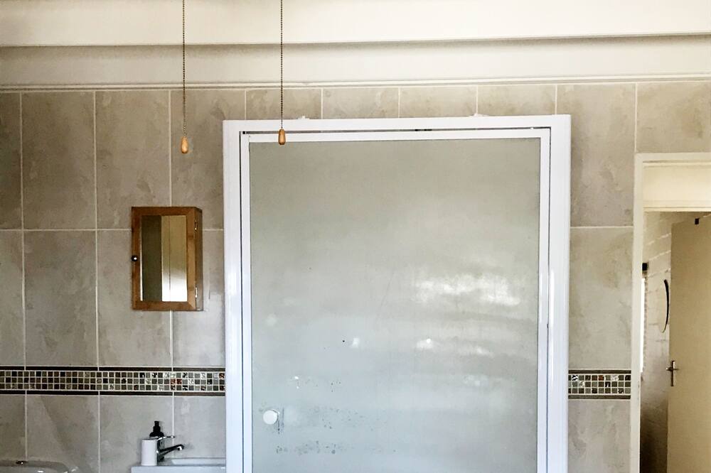 Photo of Bathroom in Saldanha