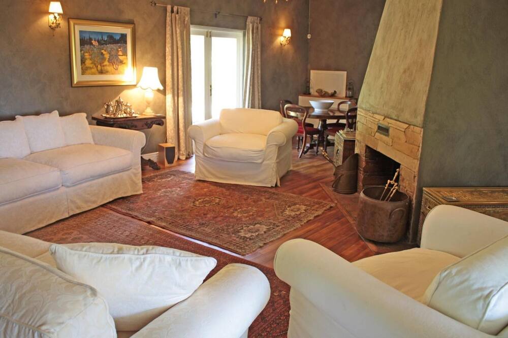 Photo of Livingroom in Riebeeck West