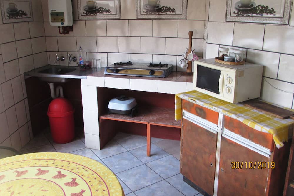 Photo of Kitchen in Thorny Bush Game Reserve