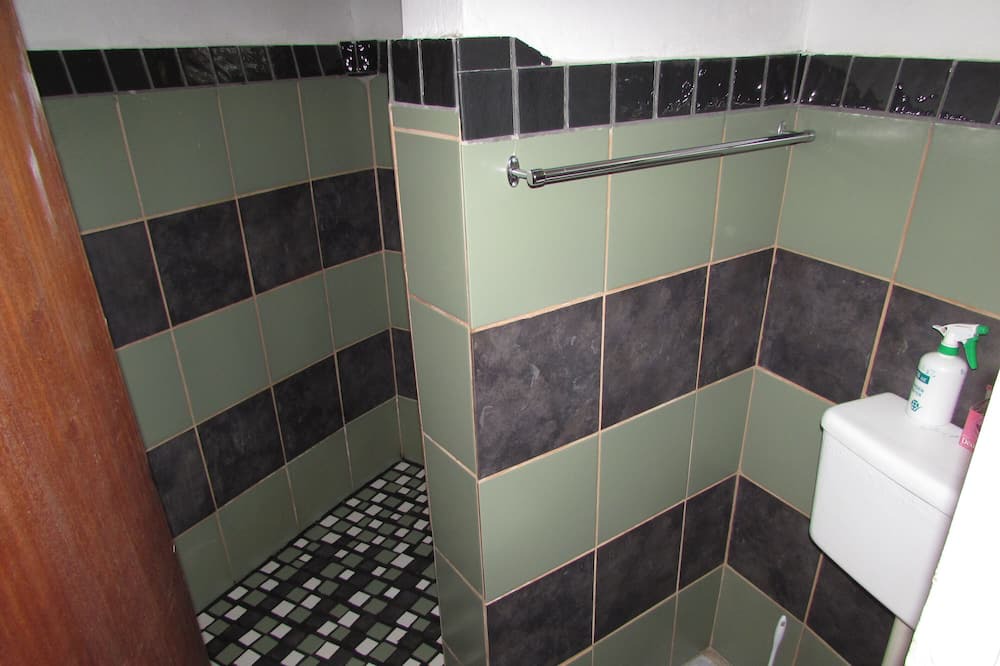 Photo of Bathroom in Thorny Bush Game Reserve
