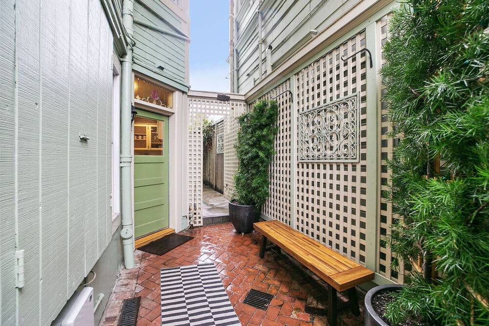 Photo of Patio Balcony in Pacific Heights