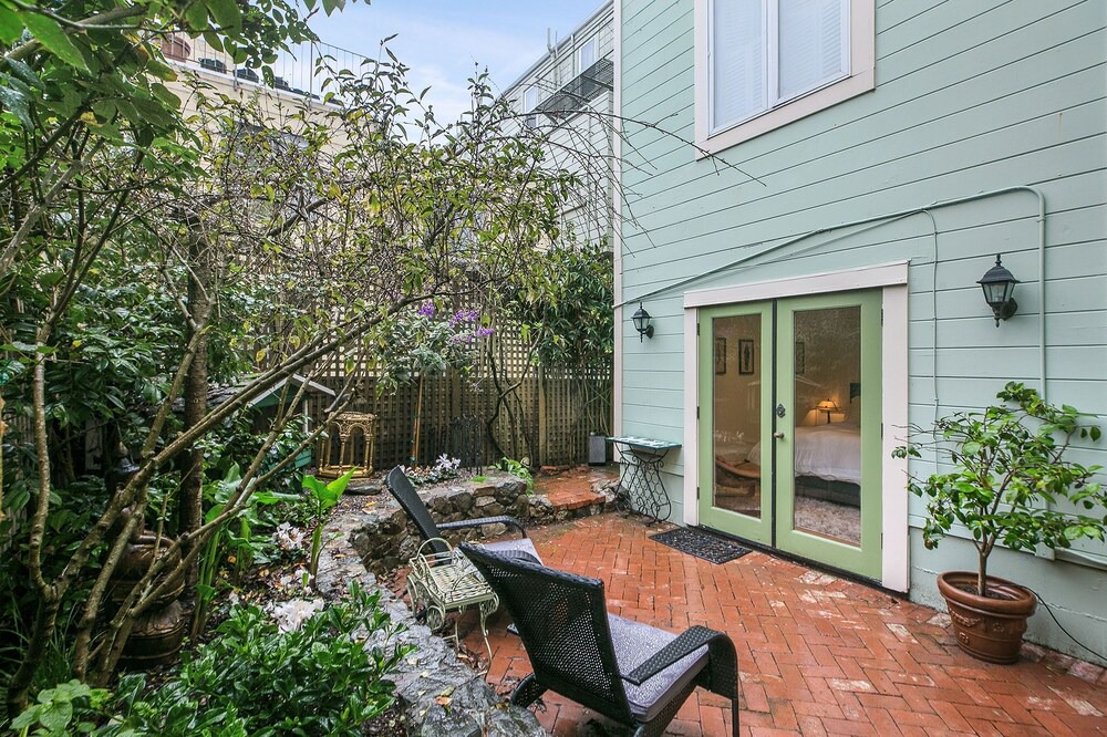 Photo of Patio Balcony in Pacific Heights