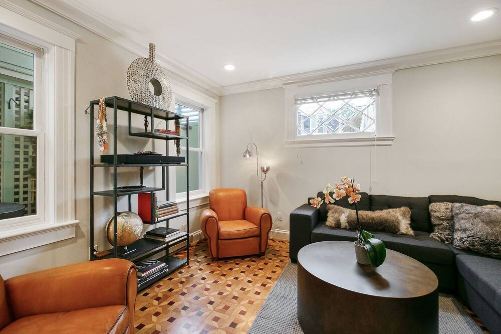 Photo of Livingroom in Pacific Heights