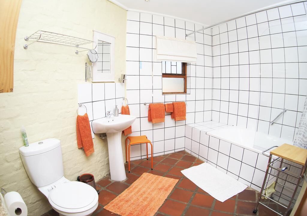 Photo of Bathroom in Darling