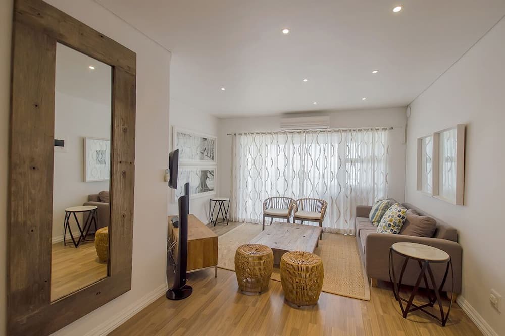 Photo of Livingroom in Mountainside