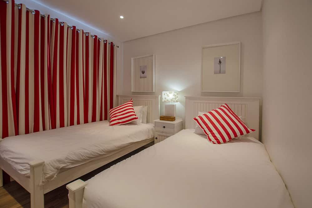 Photo of Bedroom in Mountainside