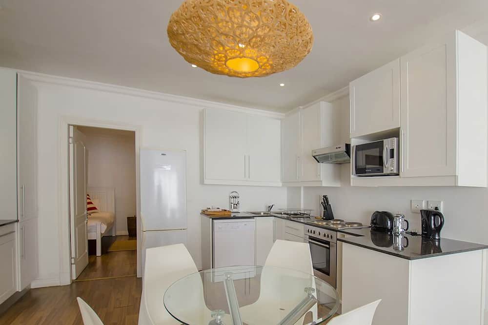 Photo of Kitchen in Mountainside