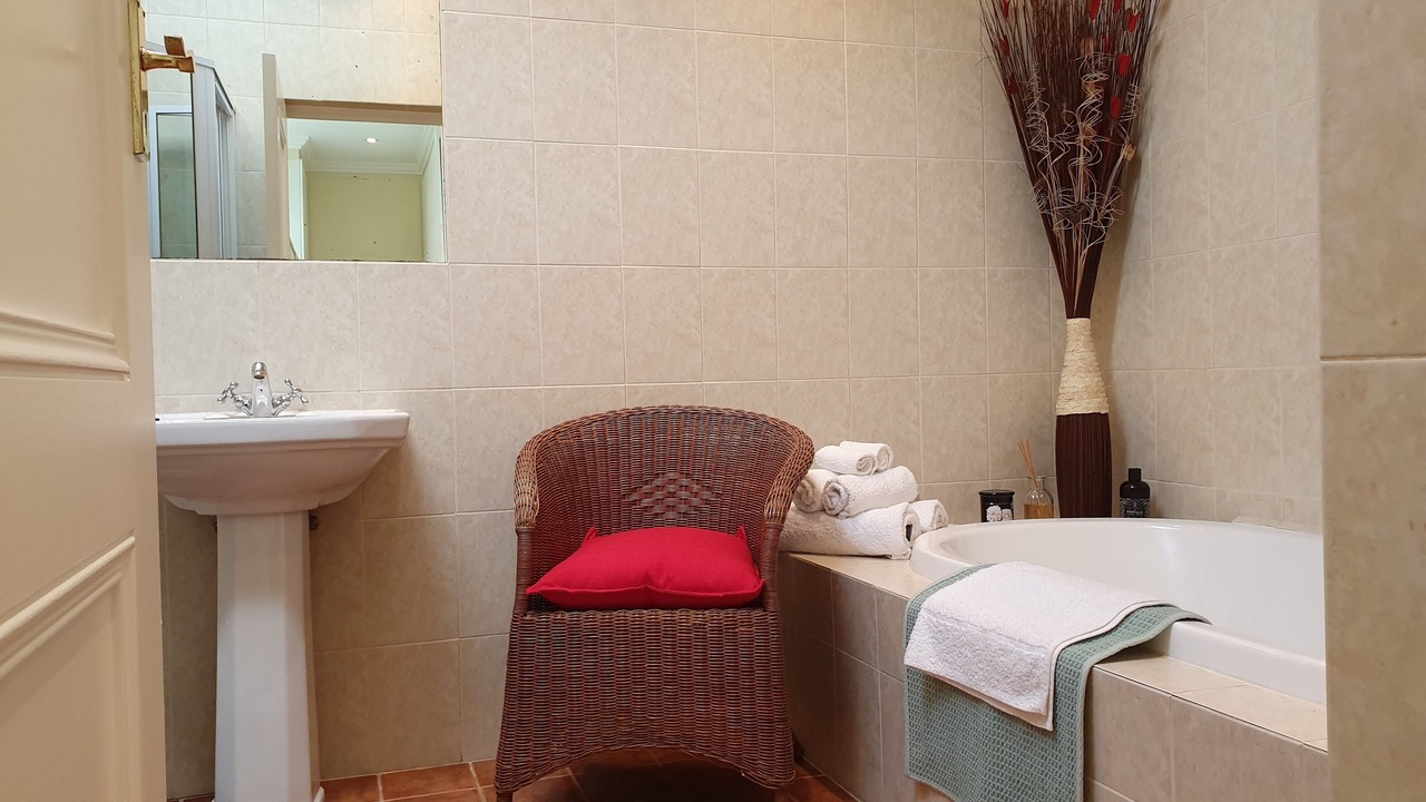 Photo of Bathroom in Newlands