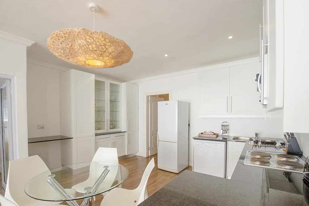 Photo of Kitchen in Mountainside