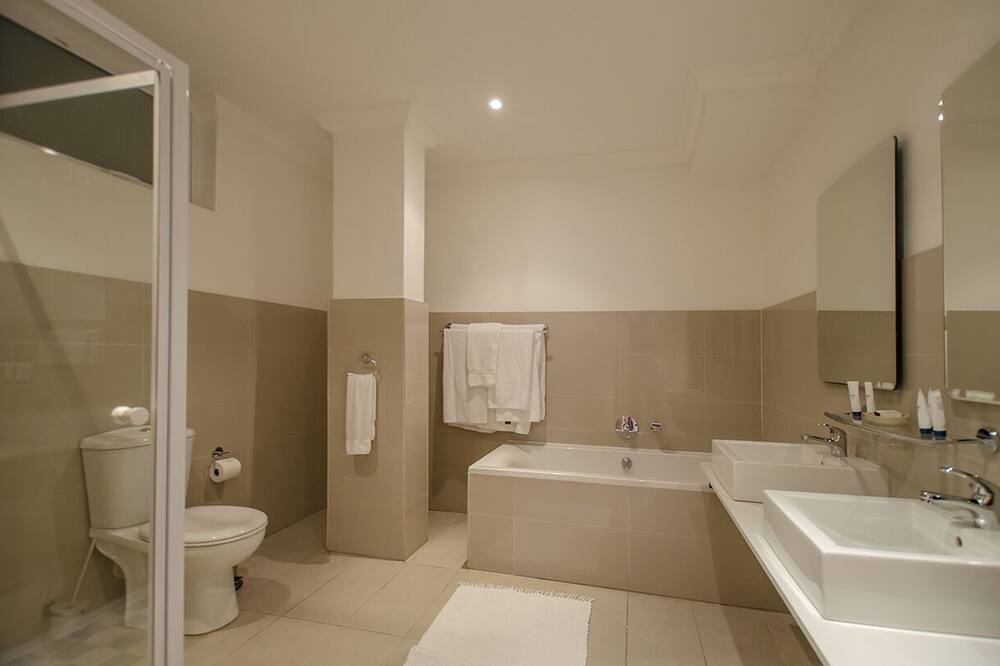 Photo of Bathroom in Mountainside