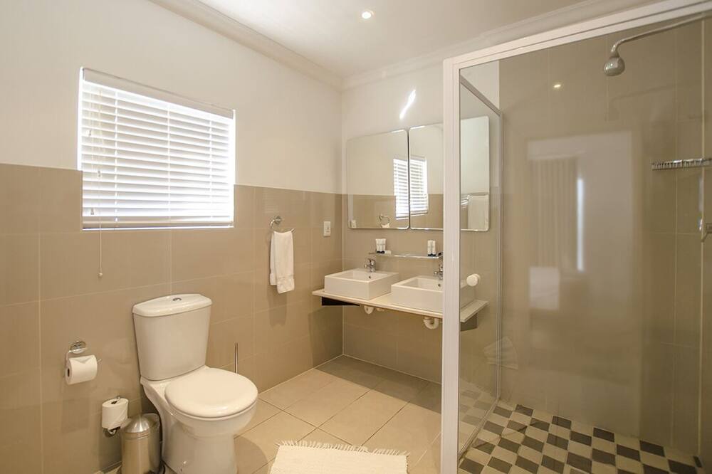 Photo of Bathroom in Mountainside