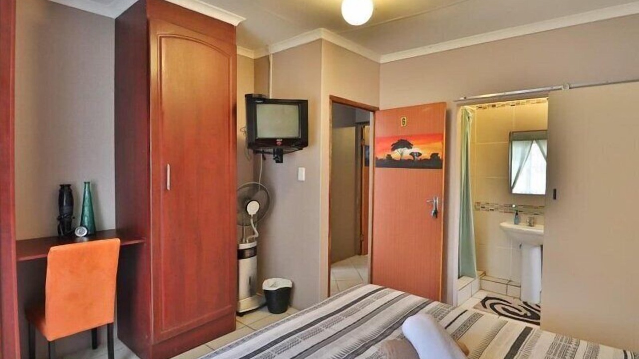 Photo of Bedroom in Amanzimtoti