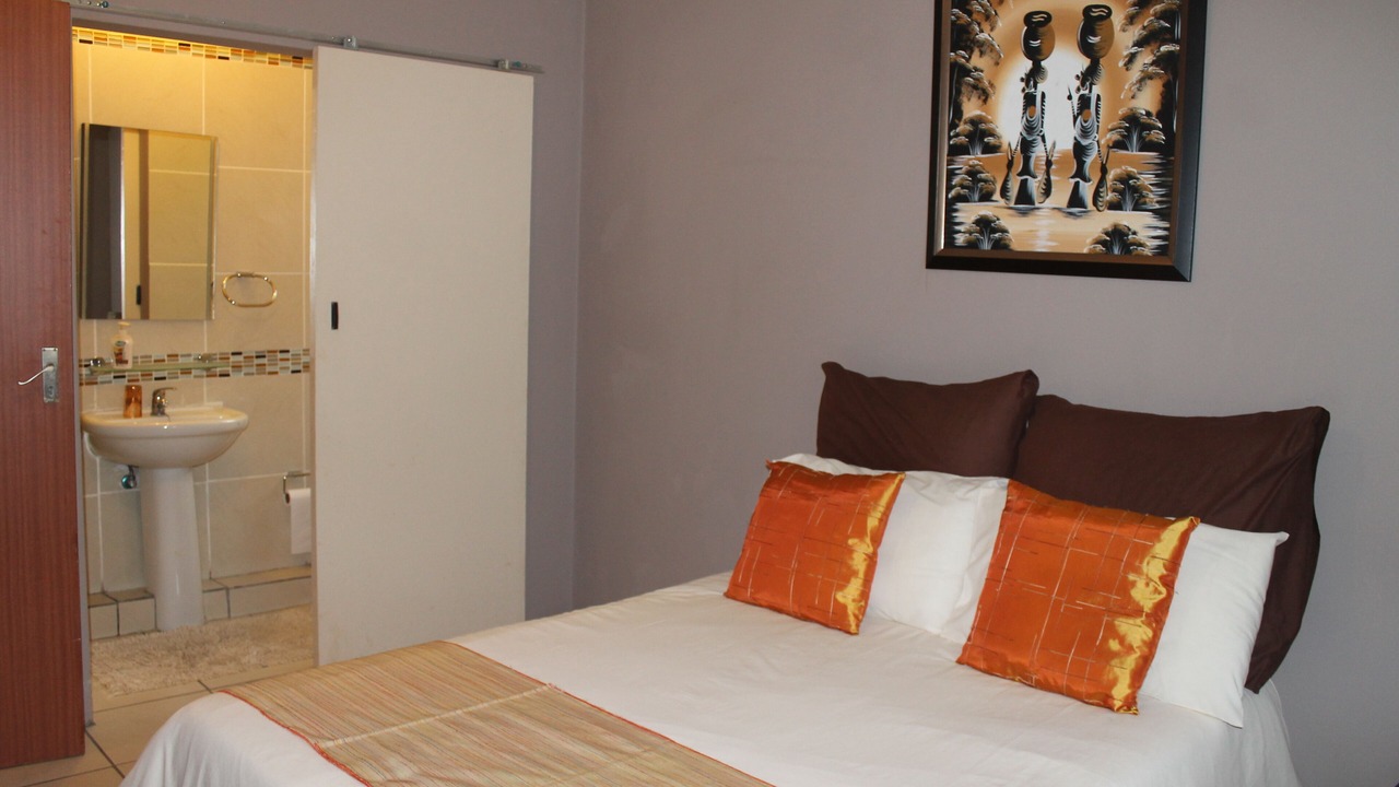 Photo of Bedroom in Amanzimtoti