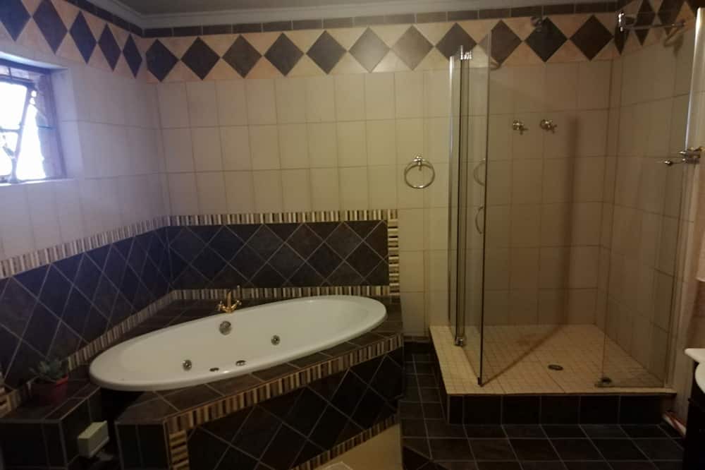 Photo of Bathroom in Kimberley