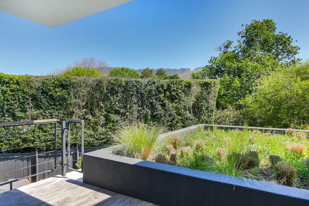 Photo of Patio Balcony in Alphen