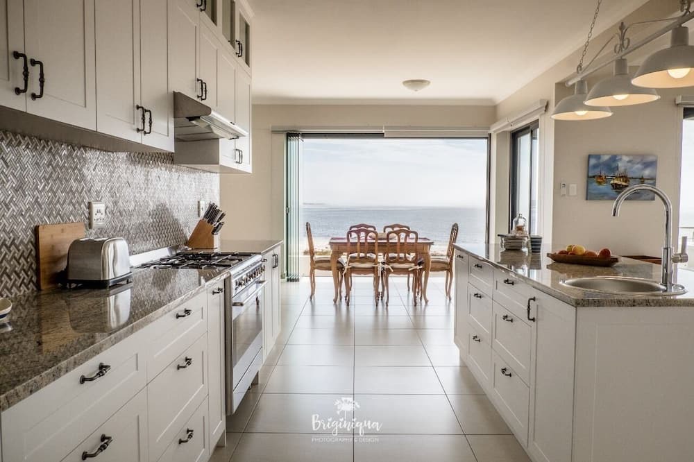 Photo of Kitchen in Britannia Bay