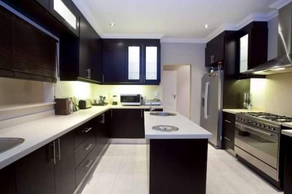 Photo of Kitchen in Umhlanga