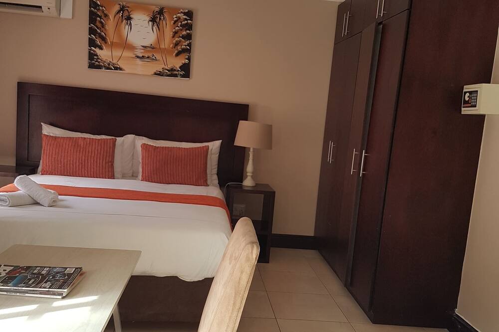 Photo of Bedroom in Umhlanga