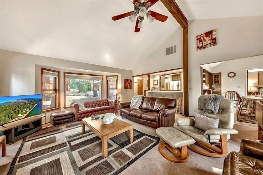 Photo of Outdoor in Montgomery Estates