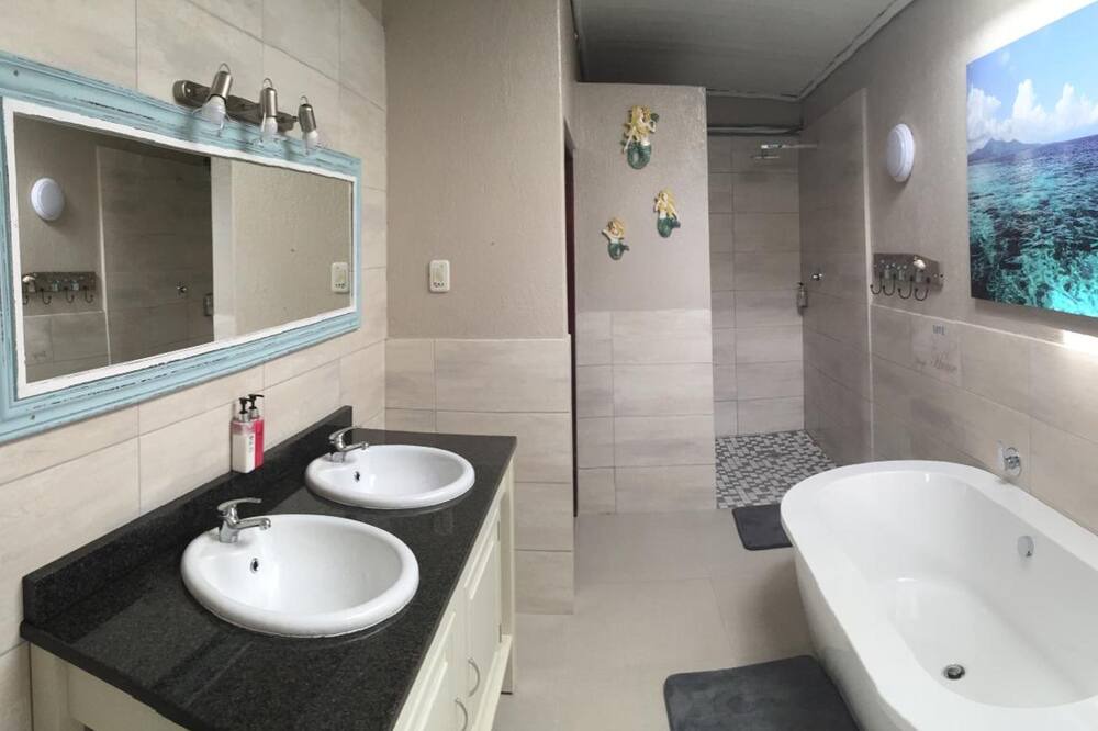 Photo of Bathroom in Hazyview
