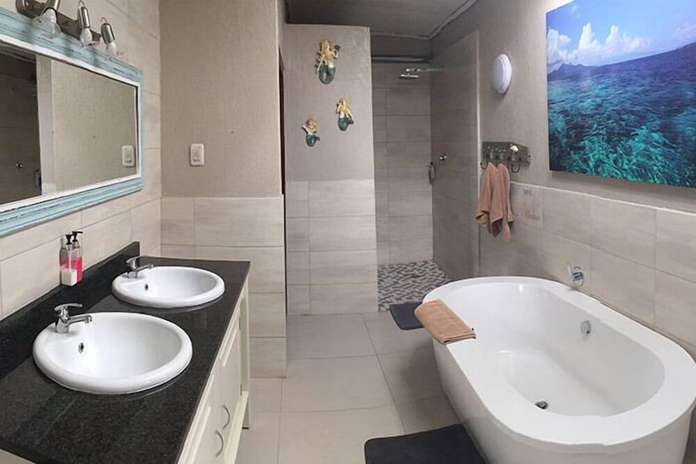 Photo of Bathroom in Hazyview