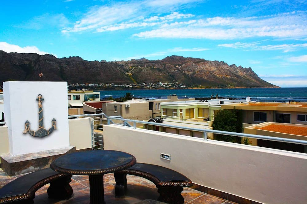 Photo of Patio Balcony in Gordons Bay Central