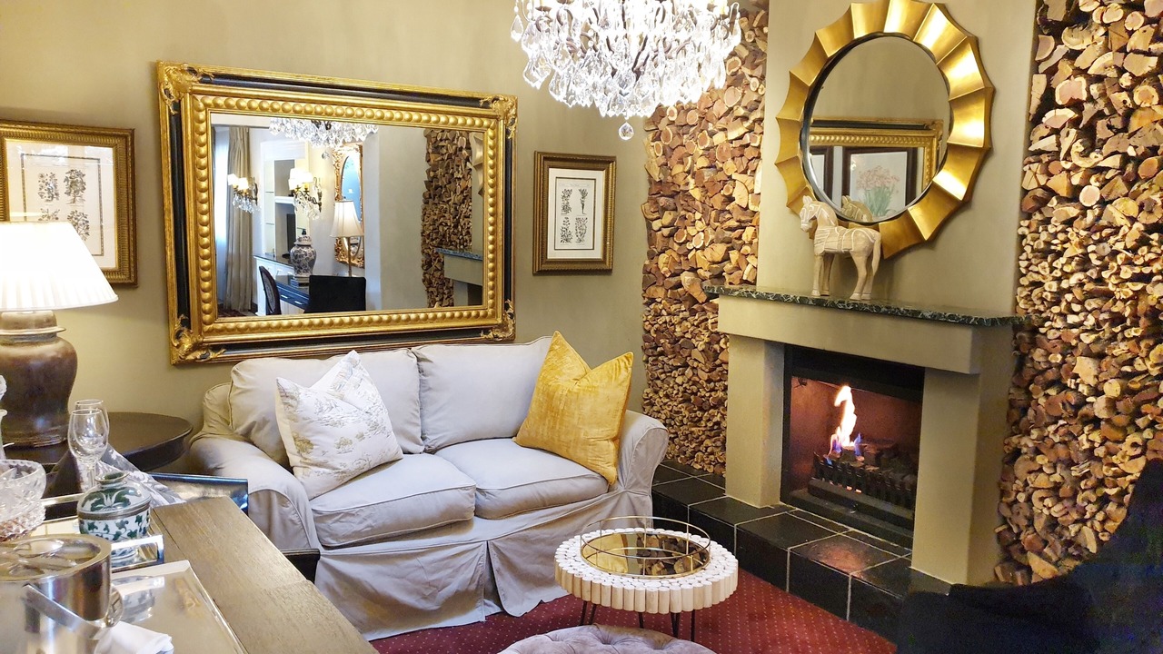 Photo of Livingroom in Houghton Estate