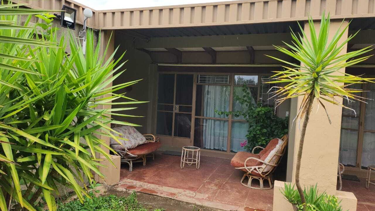 Photo of Patio Balcony in Universitas