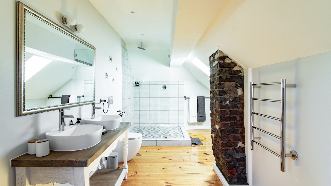 Photo of Bathroom in Mowbray