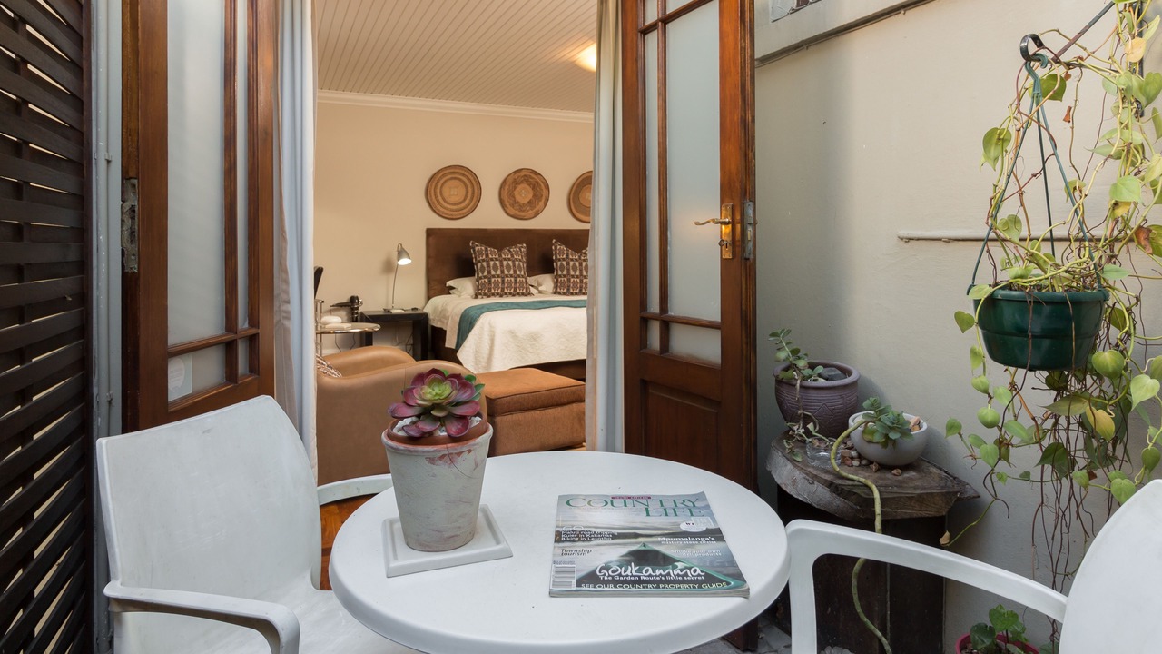 Photo of Bedroom in Pollok Beach