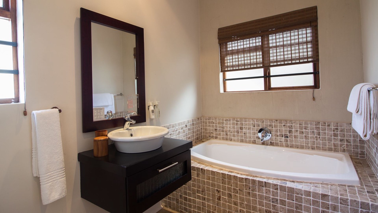 Photo of Bathroom in Pollok Beach