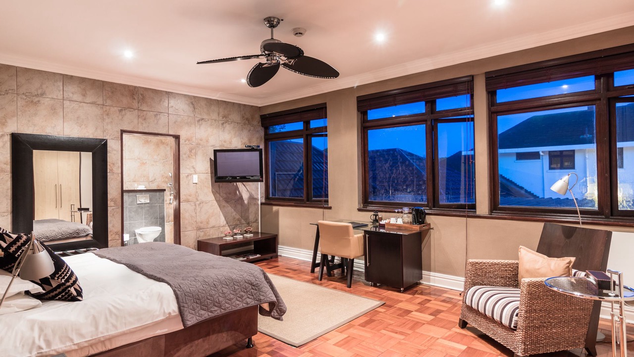 Photo of Bedroom in Pollok Beach