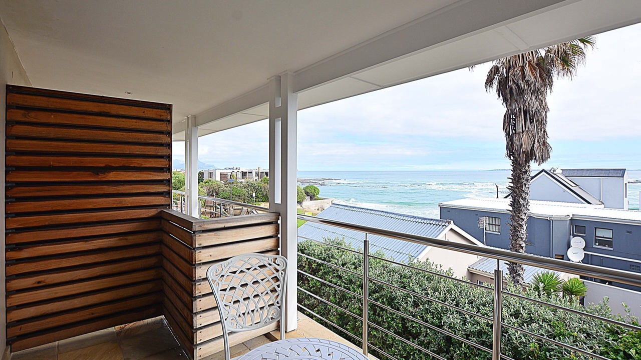 Photo of Patio Balcony in Big Bay