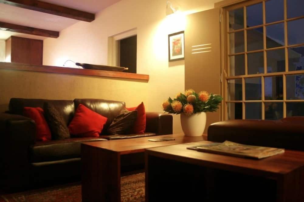 Photo of Livingroom in Baardskeerdersbos